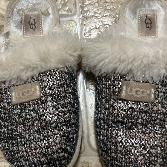 UGG Scuffette II - Picture 6 of 8